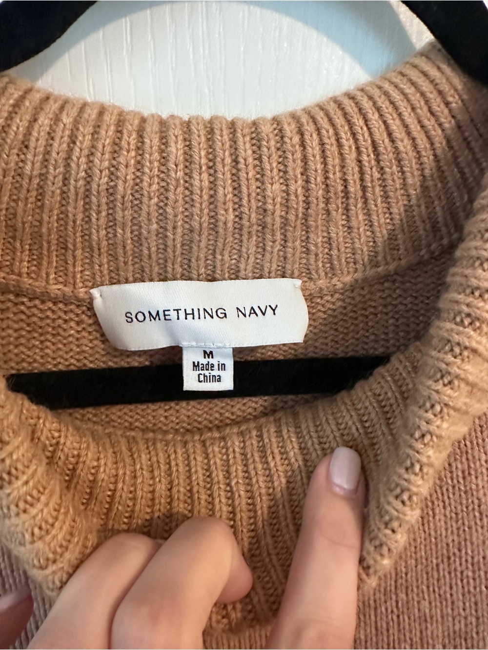 Something Navy Cropped Balloon-Sleeve Sweater in Camel - Picture 2 of 4